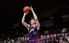 吳前失利，三分高效得14分助功3次。