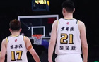 頒獎(jiǎng)狂歡，胡金秋捧獎(jiǎng)，孫銘徽喜開(kāi)顏。