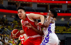 中國(guó)男籃連勝兩場(chǎng)，大勝16分！全場(chǎng)歡慶，王俊杰獨(dú)得16分。